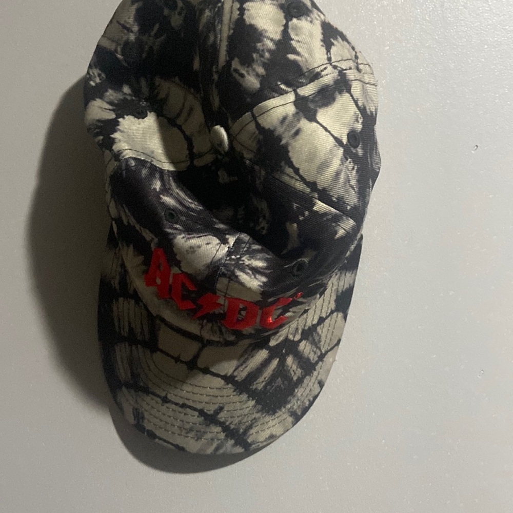 AC/DC hat